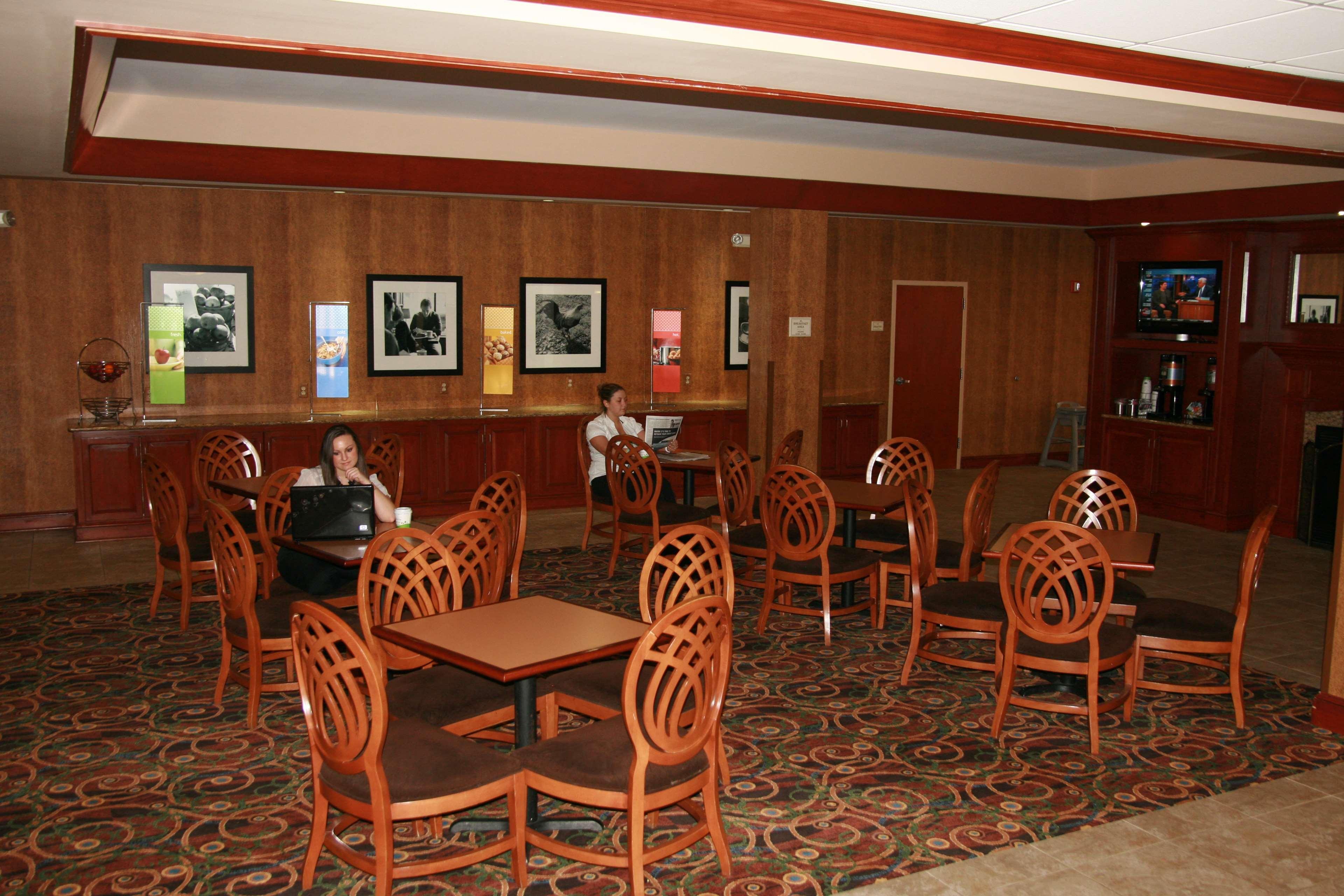 Hampton Inn וודברידג' מסעדה תמונה